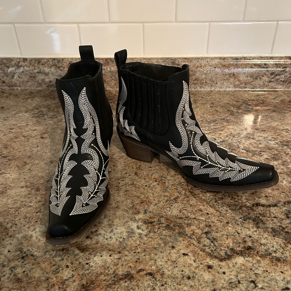 Black and Silver Western Ankle Boots